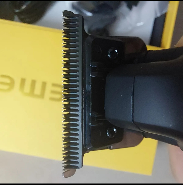 ماشین اصلاح موی صورت و بدن کیمی مدل KM-2299